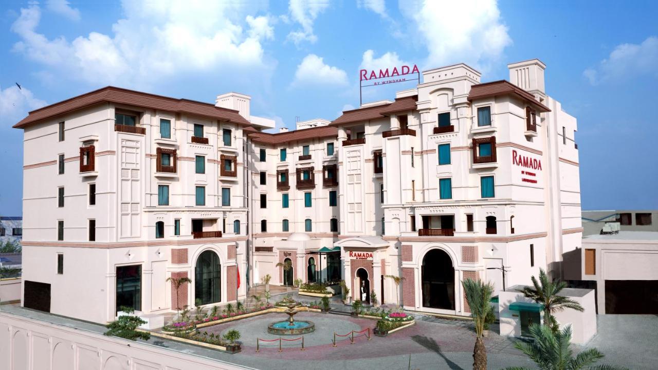 Hotel Ramada By Wyndham Lahore Gulberg II Zewnętrze zdjęcie